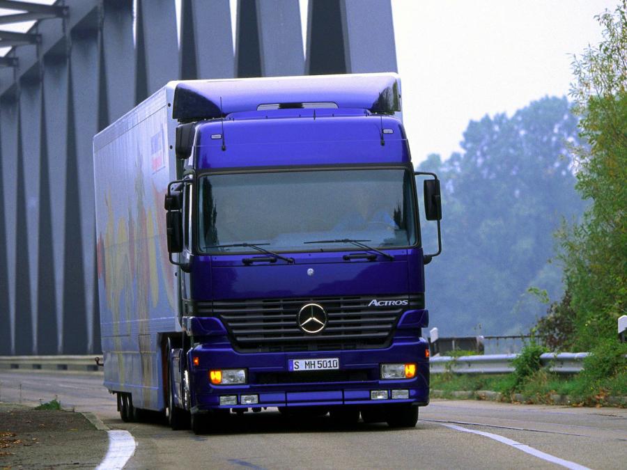 Mercedes-Benz Actros 1848 1997 года  (фото 8 из 8)